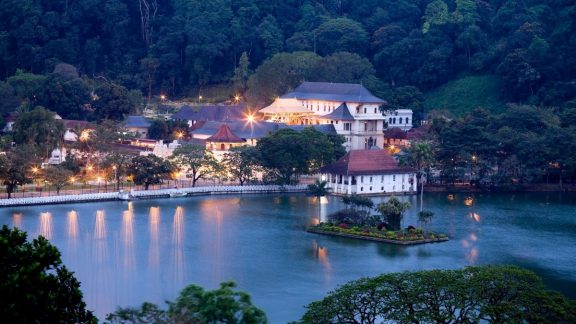 Sigiriya to Kandy