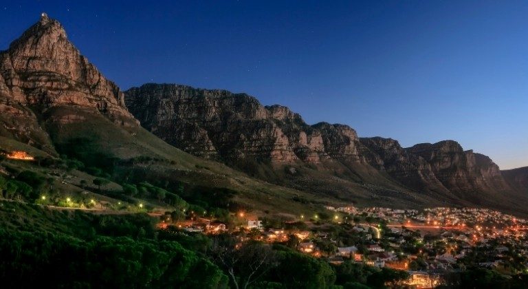 Best Places To Visit In December - Christmas In South Africa | Art In Voyage