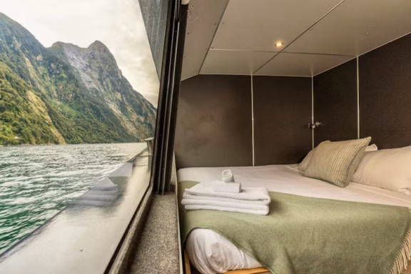 Captain Cook | Milford Sound