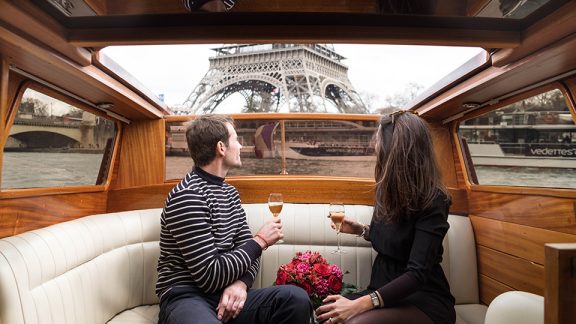 : Your Julia-inspired culinary adventure in Paris begins!