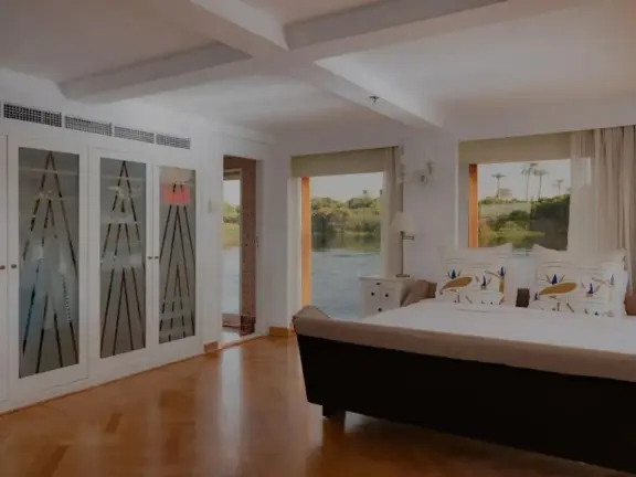 Farouk Suite | Zein Chateau