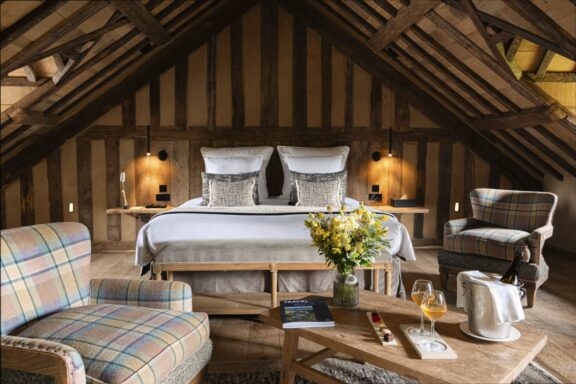 Junior Suite (517 sq. ft)