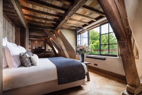 Master Suite (530 sq. ft)