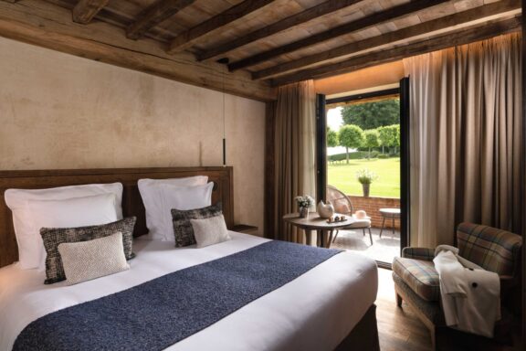 Superior room (312 sq. ft)